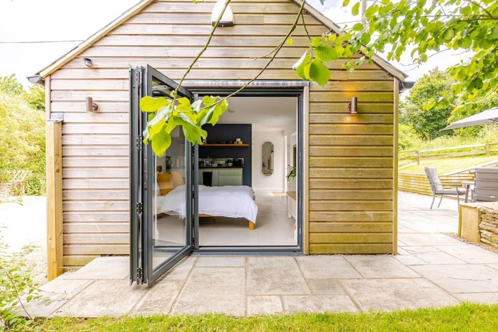 Апартаменти Cosy Cotswolds Retreat Near Bath & Castle Combe Чиппенгем Екстер'єр фото